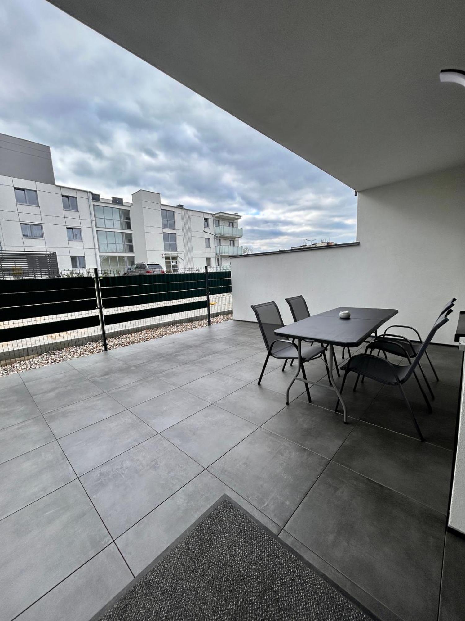 Boleslaviaapartments - Apartament Merci 4, Private Parking Free, Air Condition Boleslawiec (Lower Silesia) Exterior foto